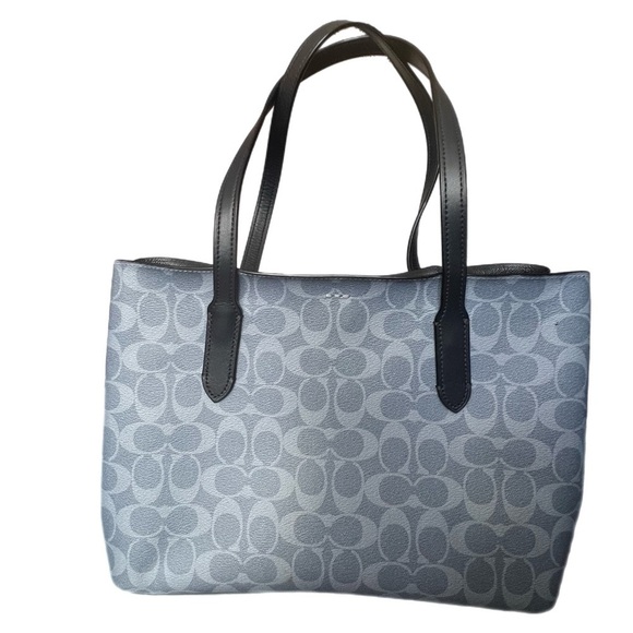Coach Handbags - Coach AVENUE CARRYALL IN SIGNATURE CANVAS COACH F48735 Bag Tote Denim Blue